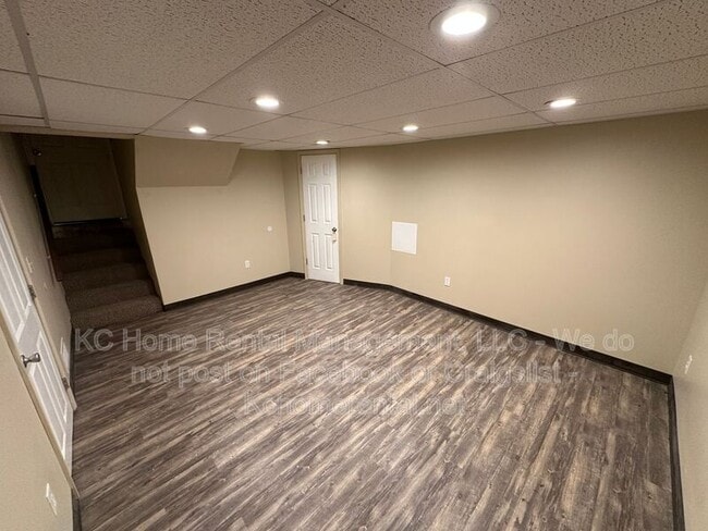 Building Photo - 124 N Garfield St