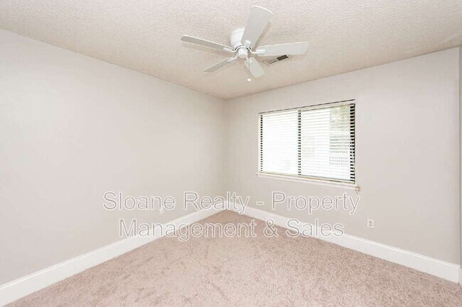 Building Photo - 1326 Battery Stevens Ct