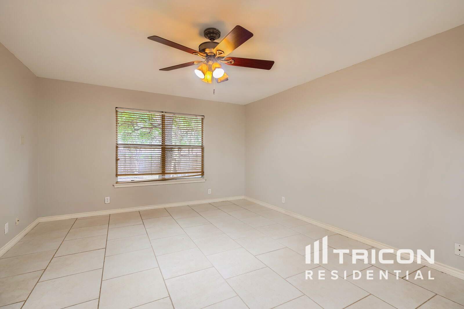 Building Photo - 6026 Elk Valley