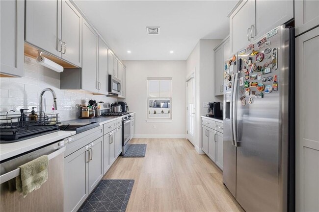 Building Photo - 46 W Valley Cir