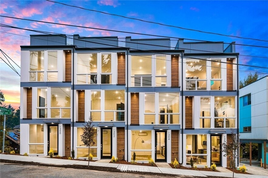 Building Photo - 2609 S Judkins St