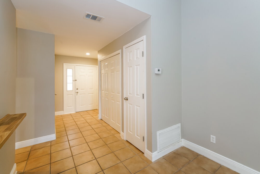 Building Photo - 1620 Cobbler Dr
