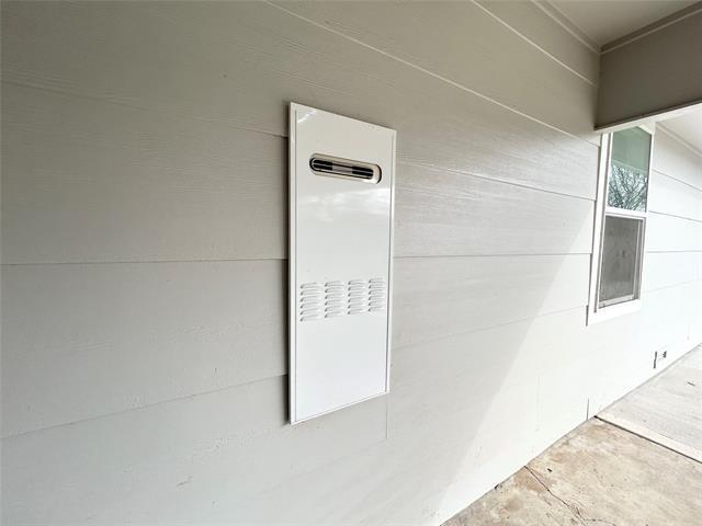 Building Photo - 102 Colorado St