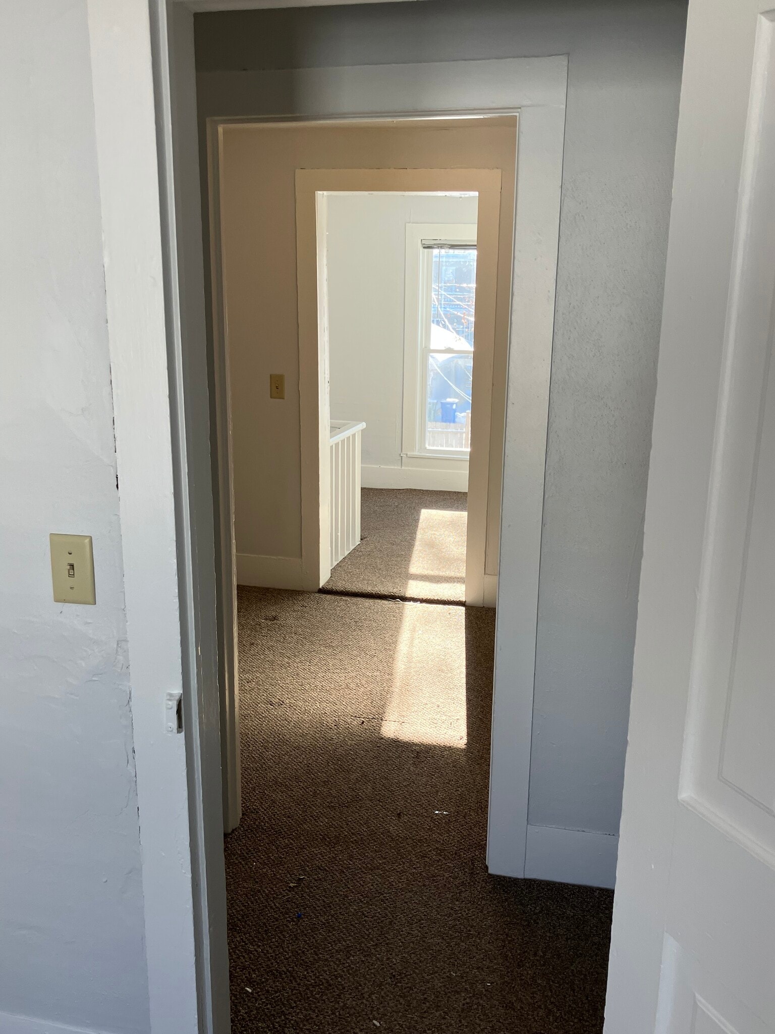 Building Photo - 327 5th Ave