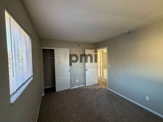 Building Photo - 828 Whitethorne Ave