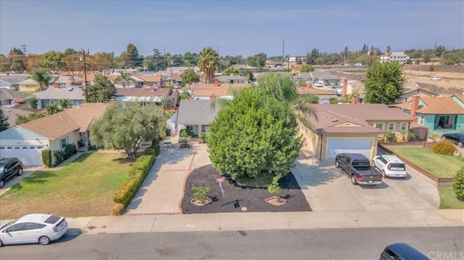 Building Photo - 1545 N Monterey Ave