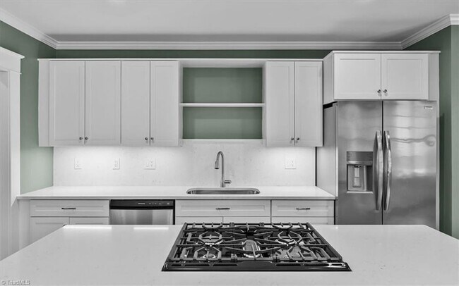 Building Photo - 213 Westover Terrace