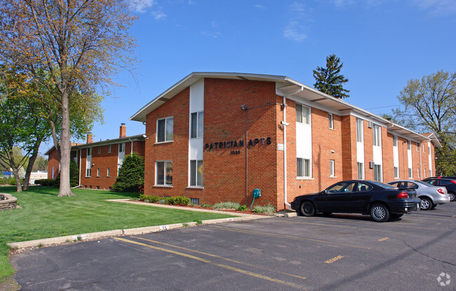 Primary Photo - Patrician Apartments