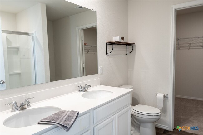 Building Photo - 804 Sweetgrass