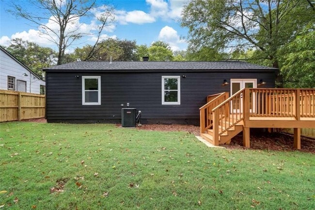 Building Photo - 1250 Byewood Ln SW