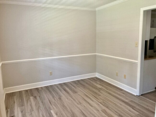 Building Photo - 4195 Litchfield Ln