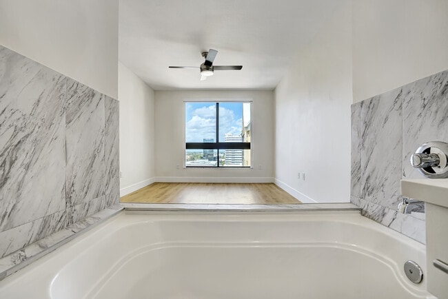 Building Photo - 110 N Federal Hwy