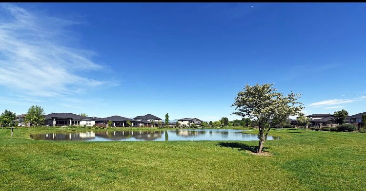 Building Photo - 4127 W Bavaria St