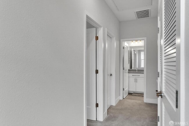 Building Photo - 2821 San Jacinto Ln