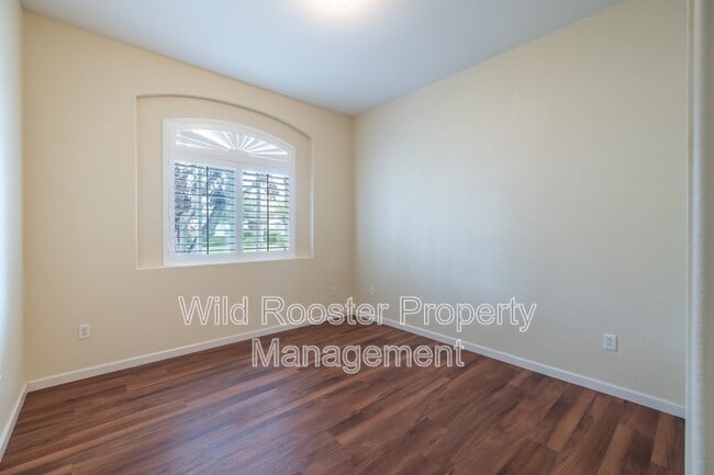 Building Photo - 2713 Robinson Creek Ln