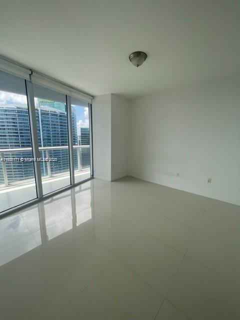 Building Photo - 465 Brickell Ave