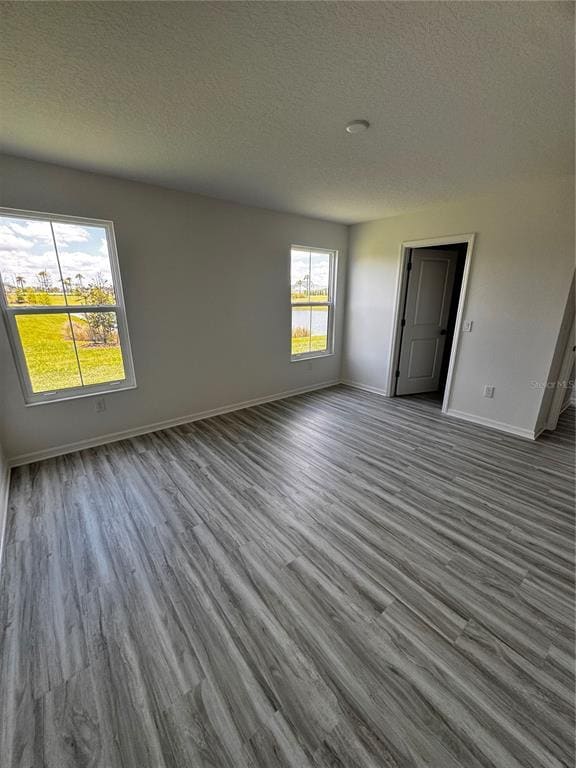 Building Photo - 2440 Bowling Ter