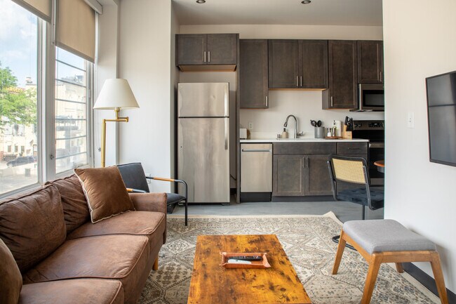 Building Photo - 333 W State St