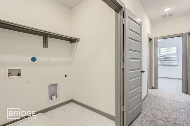 Building Photo - OXFORD PLAN