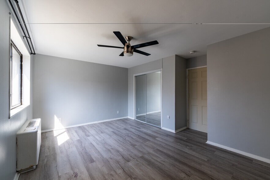 Building Photo - 8601 Manchester Rd