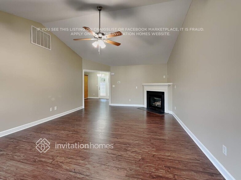 Building Photo - 1518 Hawkcrest Ln