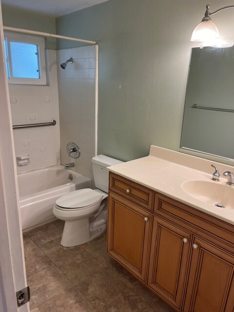 Building Photo - 1551 Habra Ct