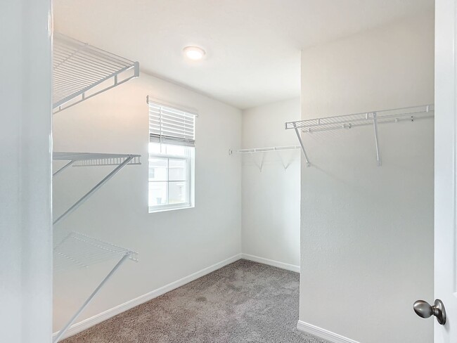 Building Photo - NEW HOME: 5/3: OCALA CROSSINGS SOUTH
