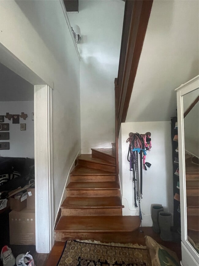 Building Photo - 1971 W Lamar St