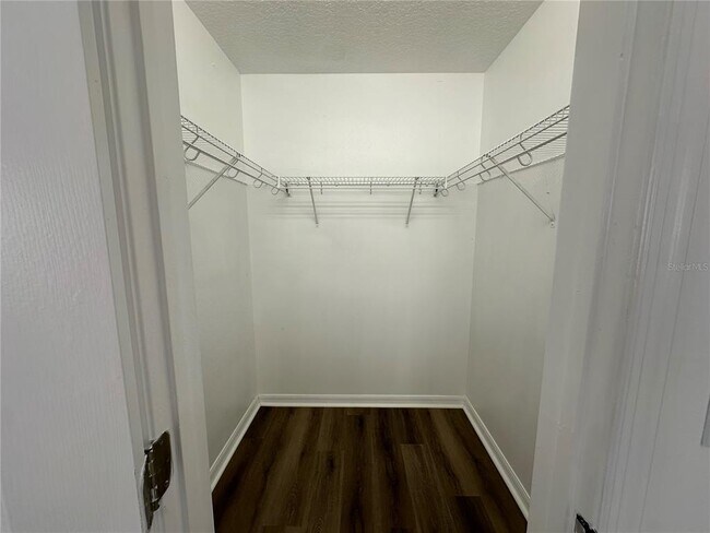 Building Photo - 1817 Townhall Ln