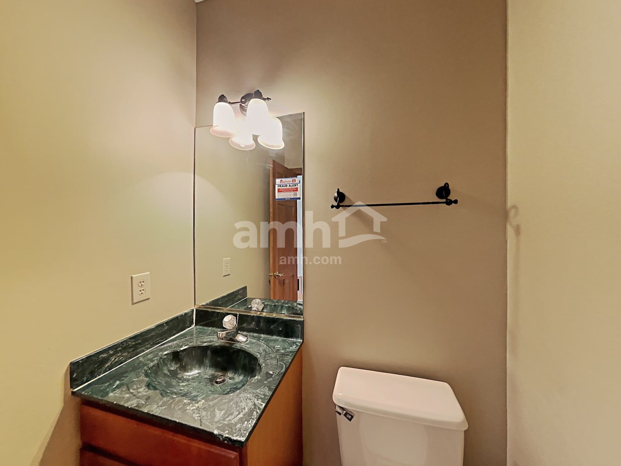 Building Photo - 9186 Pointe Ct