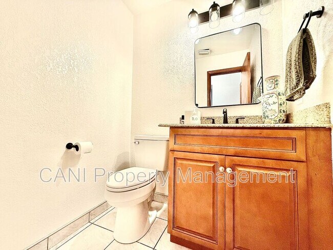 Building Photo - 435 Loblolly Ln