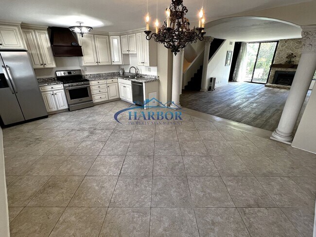 Building Photo - 3608 W Estates Ln