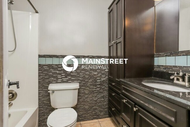 Building Photo - 3 Bedroom Pet-Friendly Home in ARNOLD, MO with Main Street Renewal