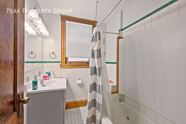 Building Photo - 635 Clemmer Ave