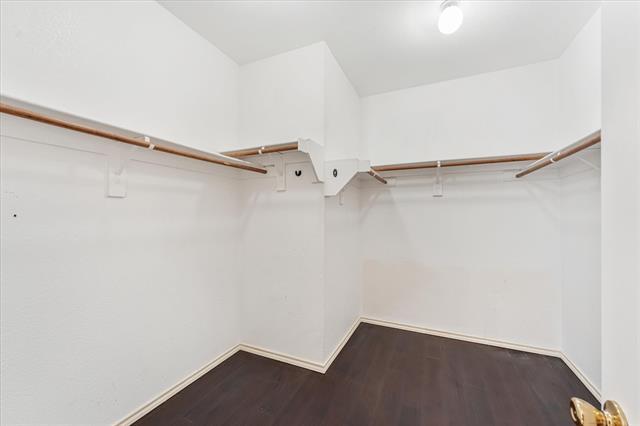 Building Photo - 4600 Leeds Dr