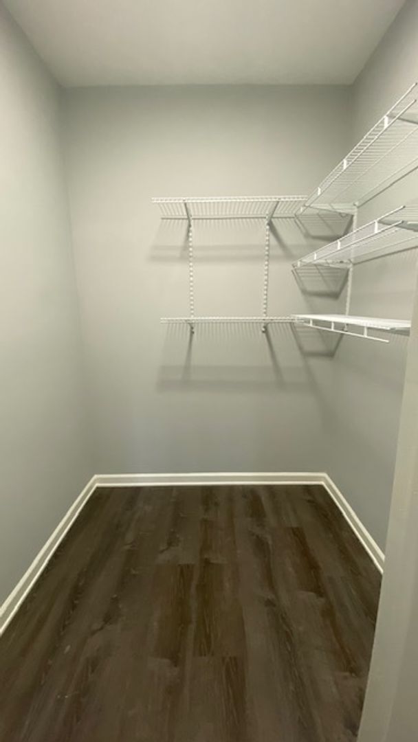 Building Photo - Beautiful 2/2 Condo Fully Remodeled!! A Must See to Appreciate!!