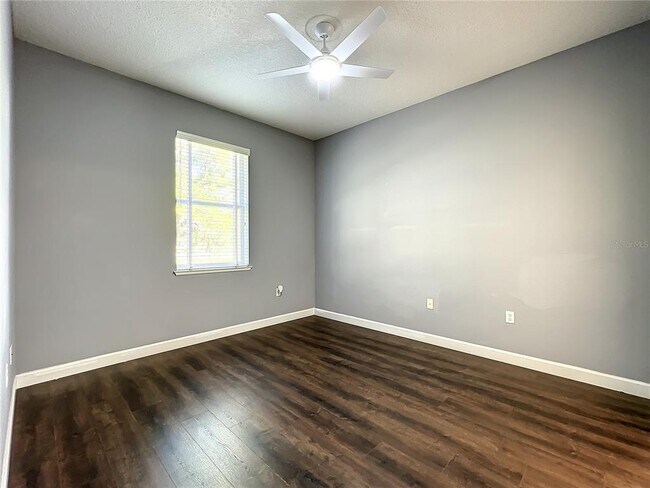 Building Photo - 10041 Oak Quarry Dr