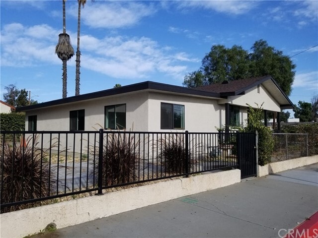 Primary Photo - 8009 Hill Dr