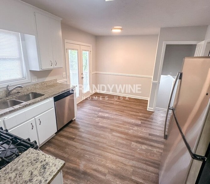 Building Photo - 4527 Hickory Grove Dr NW