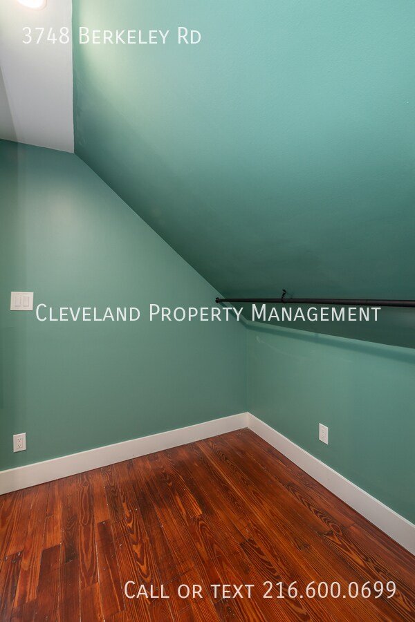 Building Photo - 3748 Berkeley Rd