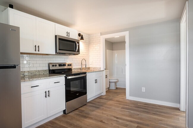 Building Photo - 3136 Spring Place Rd SE