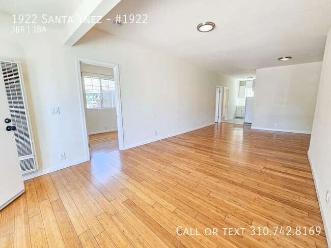 Building Photo - Beautiful 3b/1b unit in your favorite neig...