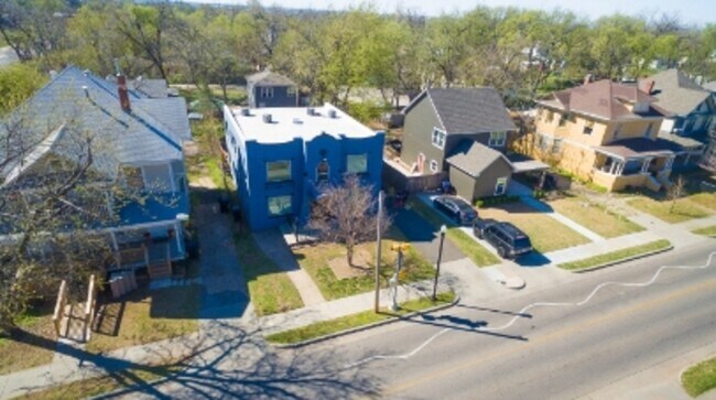 Building Photo - 1308 NW 16th St