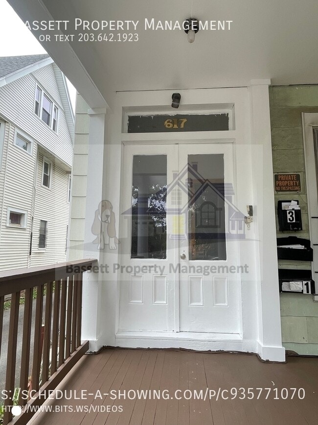 Building Photo - 617 Elm St