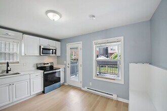 Building Photo - 259 Pine St