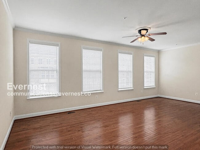 Building Photo - 3 Bed/3.5 Bath Home with Garage/ Available Now!