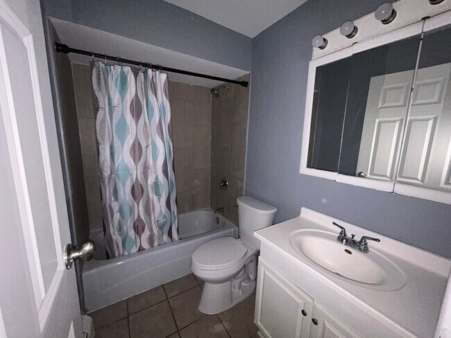 Building Photo - 4545 Prescott Ave