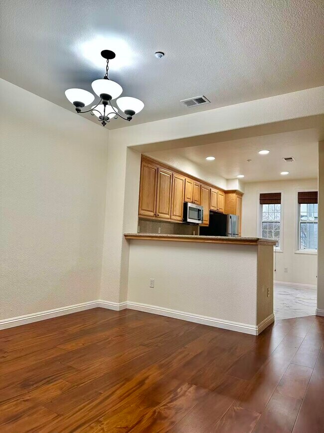 Building Photo - 4486 Chancery Ln