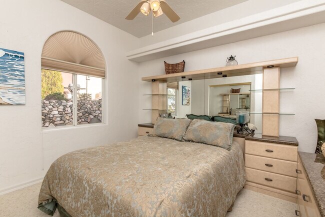 Building Photo - 3611 Vega Ln