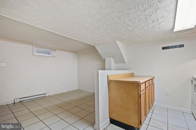 Building Photo - 6120 41st Ave